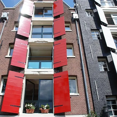 Hip & Stylish Apartment In Center, Near Trainstation, 15 Min Walk-2